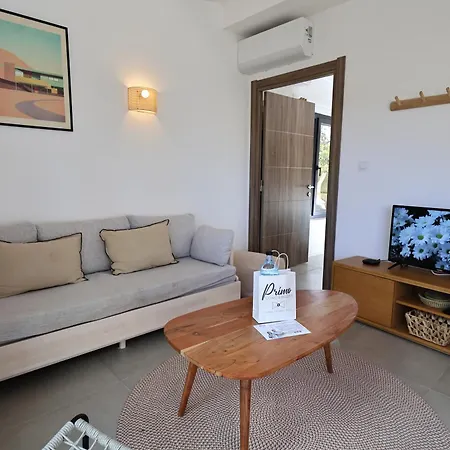 A Marinca - Privee Et Piscine Chauffee Apartament