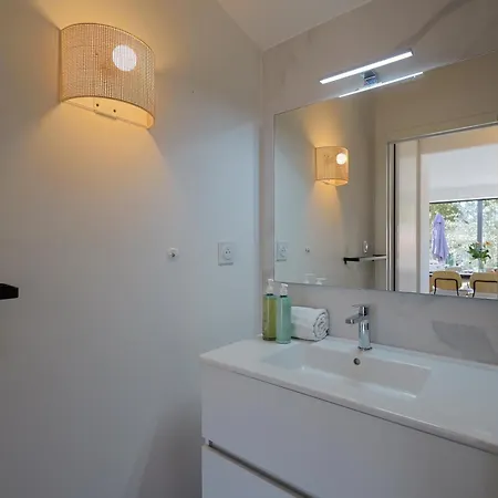 A Marinca - Privee Et Piscine Chauffee Apartament