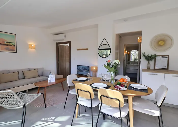 A Marinca - Privée Et Piscine Chauffée * Pianottoli-Caldarello (Corsica)